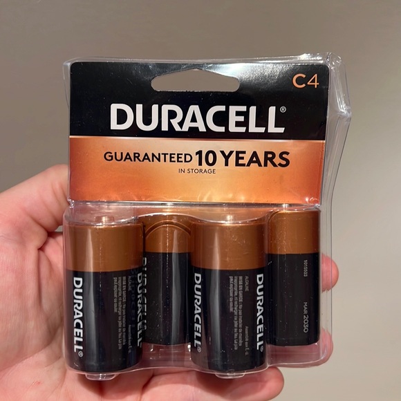 Duracell Coppertop C Batteries, 4 Count Pack - Picture 1 of 3